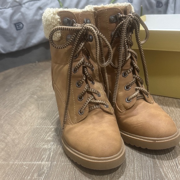 Dolce Vita Tan Wedge Boots - Picture 2 of 13